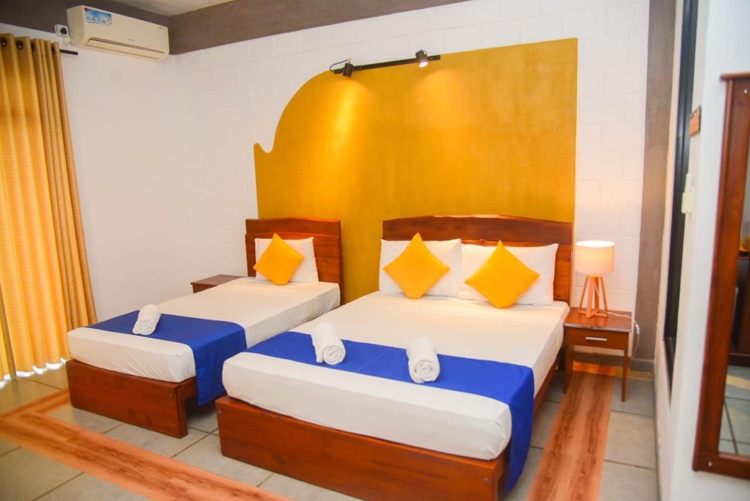 Royal Tusker Hotel Удавалаве Екстер'єр фото
