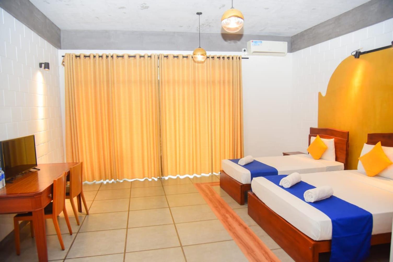 Royal Tusker Hotel Удавалаве Екстер'єр фото
